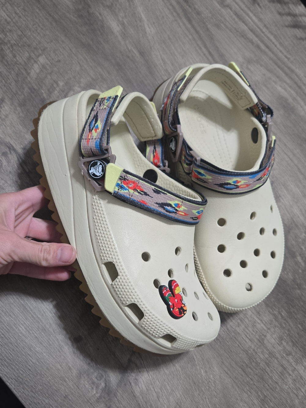 Crocs Classic Hiker Ikat Clogs 'White Tan'